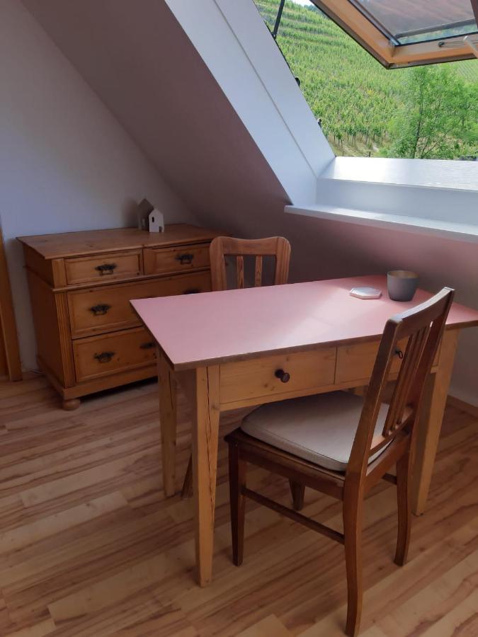 Giebelzimmer Mit Weinbergblick Stetten  Exteriér fotografie